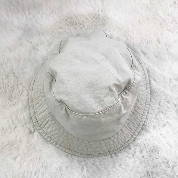 Rare Disney Vintage Pooh Bucket Hat - Picture 6 of 8